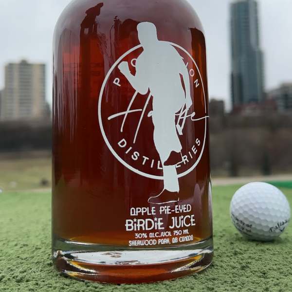 Apple pie birdie juice is the best spirit to take with you on the golf course or driving range. Golfers love our birdie juice